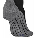 FALKE TK5 Short Cool 16127 herensok in grijs met zwart boord en zwarte strepen langs zool en wreef. - Jambelles