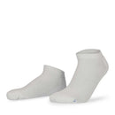 Witte Hudson heren sneakersokken Air Plush met lage pasvorm, geribde enkelboord en subtiel blauw logo bij de teen. - Jambelles