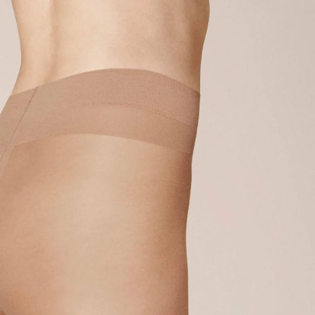 Kunert damespanty Fresh Up 10 in huidkleur, transparant en glad met een brede tailleband. - Jambelles