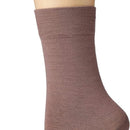 Kunert Sensual Merino damessok in taupe, effen fijngebreid met een brede geribde boord. - Jambelles