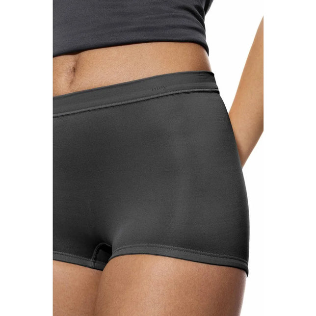 Mey dames boxer panty slip 59218 in donkergrijs, met hoge taille, korte pijpjes en gladde elastische tailleband. - Jambelles