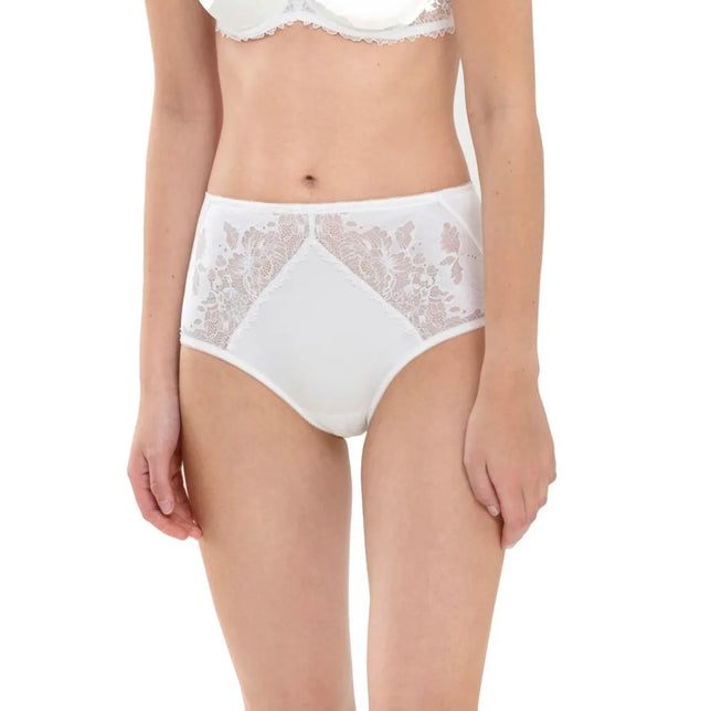 Mey dames taillenslip 79285 in wit, met hoge taille, glad voorpand en transparante kanten zijpanelen. - Jambelles