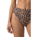 thong1120129_376creamtan_3