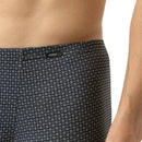 Mey heren boxer Shorty 37234 in zwart met grijs streepjespatroon en klein logo op de tailleband. - Jambelles