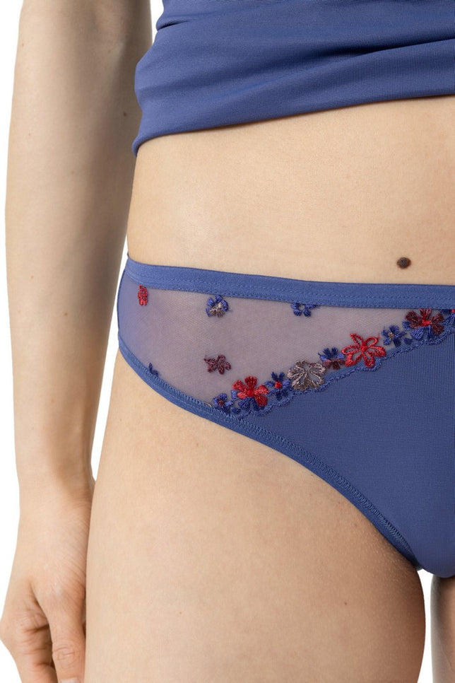 mini-briefs1120092_1724astralnight_3