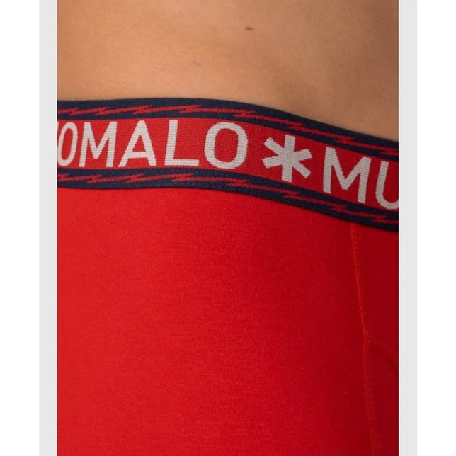 Close-up van rode Muchachomalo herenboxer met donkerblauwe tailleband, witte logotekst en zichtbare zijnaad. - Jambelles