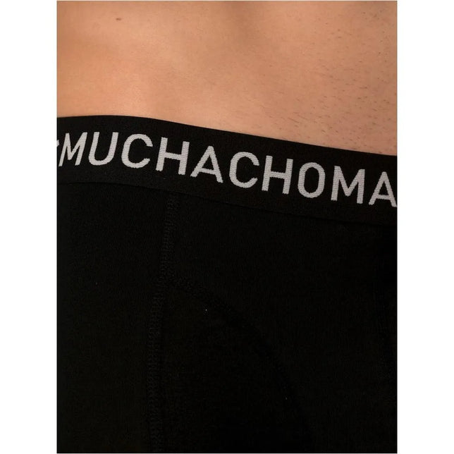 Close-up van zwarte Muchachomalo herenboxer van microfiber met zwarte tailleband en wit logo - Jambelles