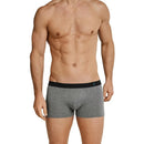 Achteraanzicht van Schiesser herenboxer Low Rise in wit met korte pijpen en grijze logotailleband. - Jambelles