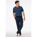 Schiesser Heren Broek Lang 182185 in grijs met donkerblauw ruitdessin en strikkoord, gedragen door een model. - Jambelles