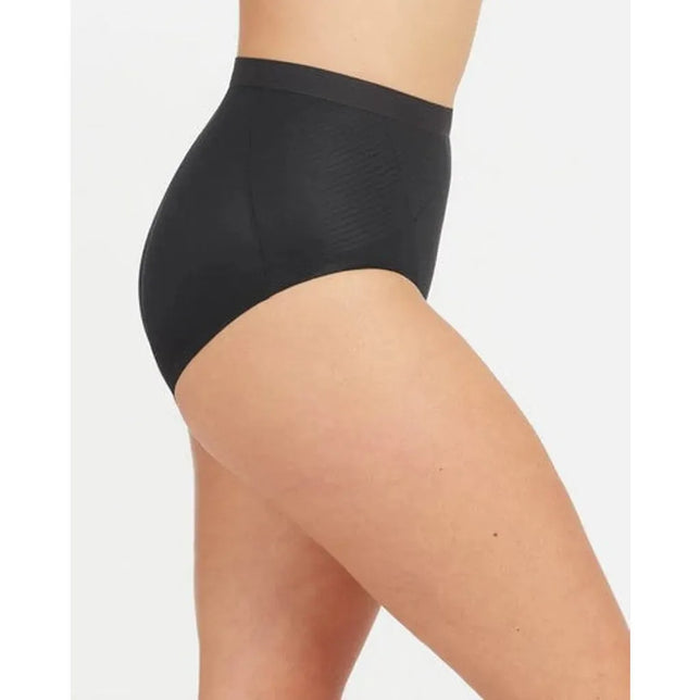 Zwarte Spanx dames slip Thinstincts 2.0 Brief 10251R met hoge taille en subtiel geribd zijpaneel. - Jambelles