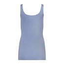 Ten Cate Secrets dameshemd 31614 in lichtblauw, mouwloos met brede bandjes en een ronde hals. - Jambelles